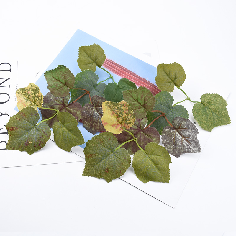 30/100 pcs Silk Maple Leaf Wed - Artificial Hanging Plants 评论和价格